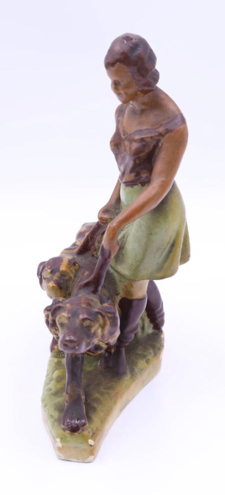 Figura Dziewczyna prowadząca 2 psy I poł. XX w zdjęcie 3