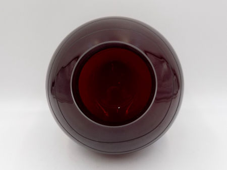 Bordowy wazon ze szkła z II poł. XX w. zdjęcie 4