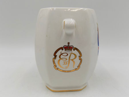 Okolicznościowa puszka na ciasteczka Queen Elizabeth II złoty jubileusz Ringstons by Wade Ceramics zdjęcie 4