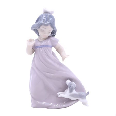 Porcelanowa Figura „Dziewczyna a za nią podąża szczenię” NAO Spain LLadro.