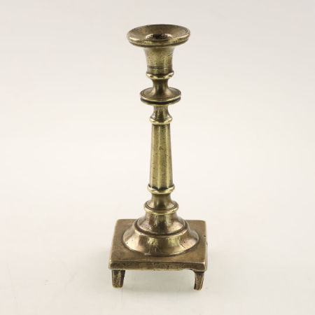 Zabytkowy świecznik z mosiądzu XIX w zdjęcie 2