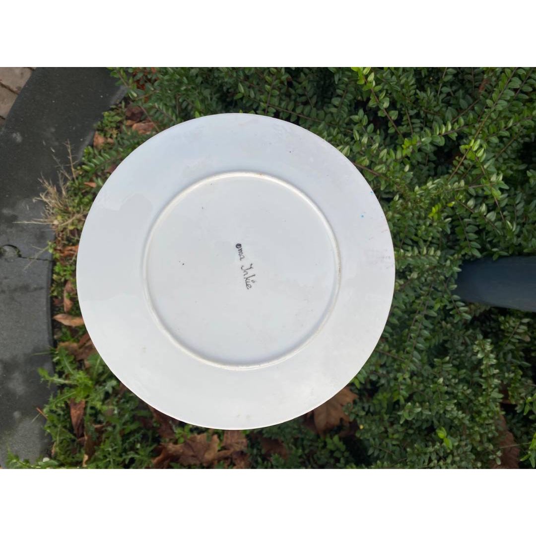 Porcelanowy talerz ręcznie malowany