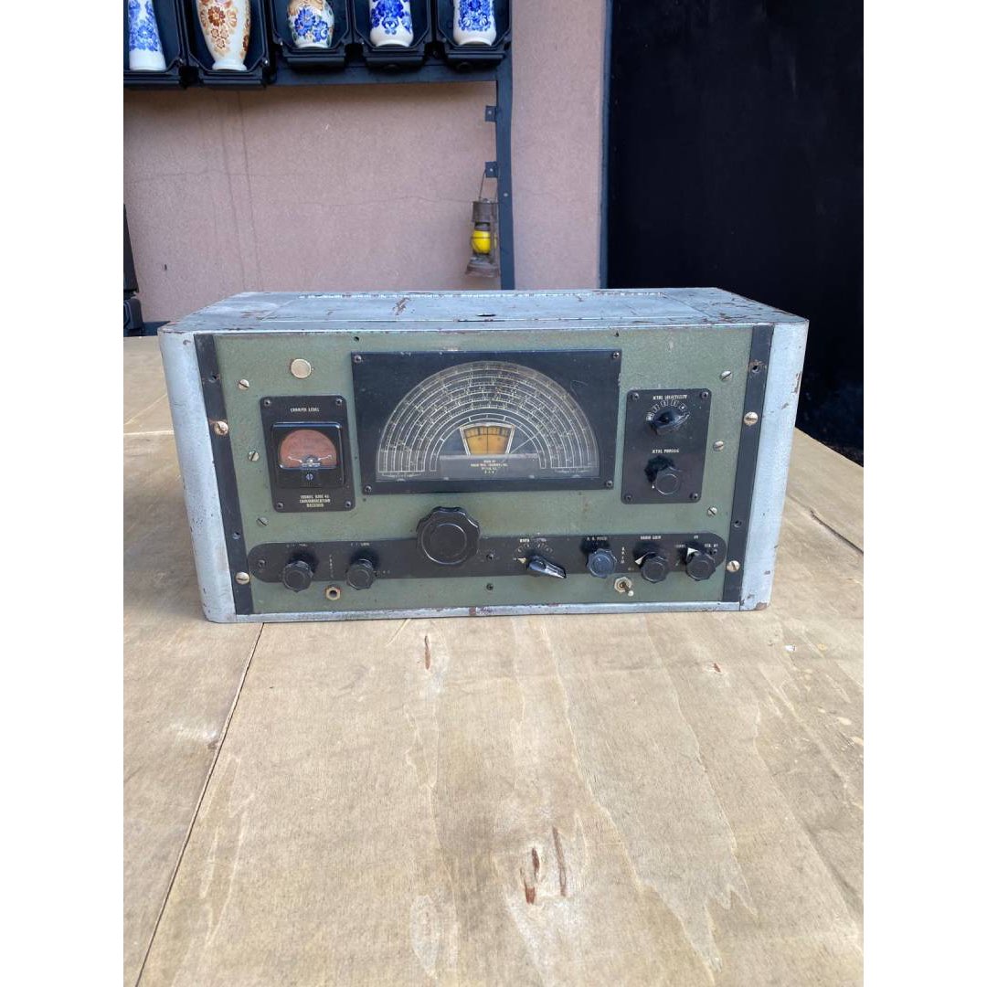 Zabytkowe radio MFG. Engineers USA