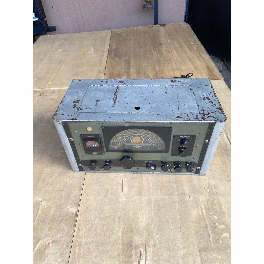 Zabytkowe radio MFG. Engineers USA